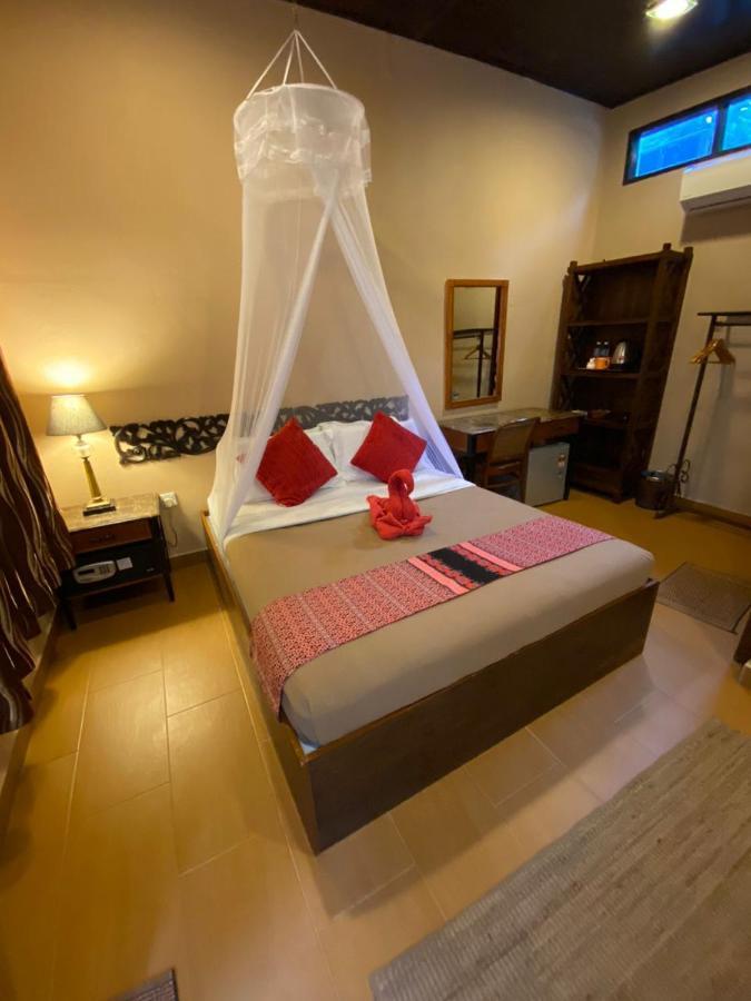 Ombak Dive Resort Perhentian Island Pulau Perhentian Kecil Exteriör bild