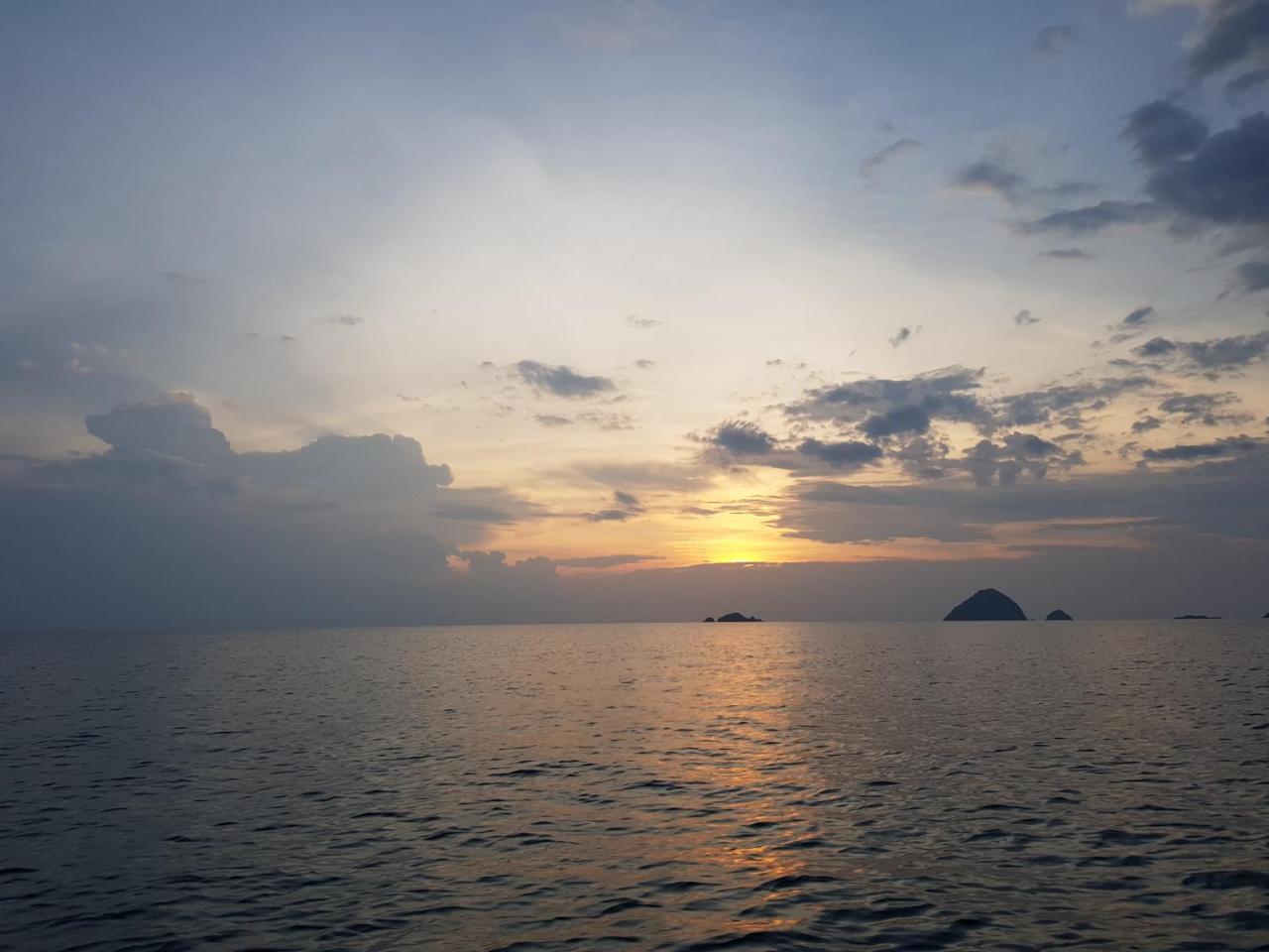 Ombak Dive Resort Perhentian Island Pulau Perhentian Kecil Exteriör bild